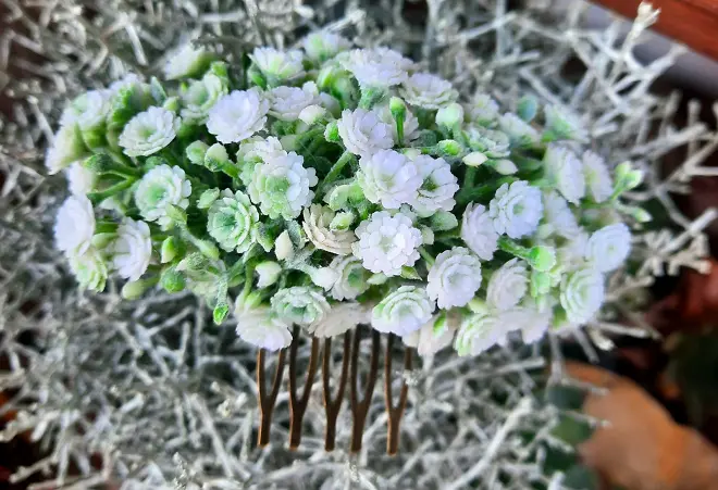 Rezgővirágos hajdísz