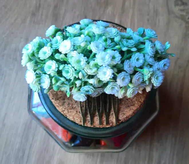 Rezgővirágos hajdísz