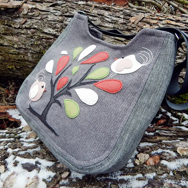 Univerzális pakolós női válltáska, duci madárkák a meseerdőben