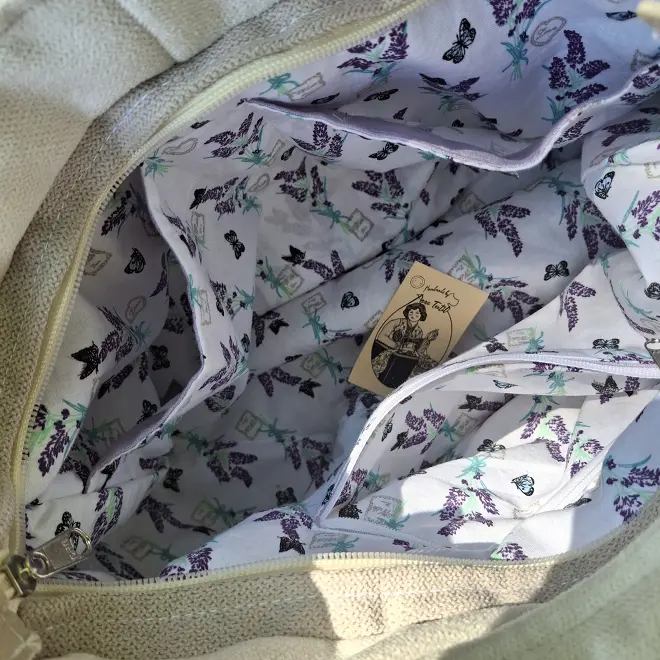 Nagy pakolós 'BigBag' válltáska, oldaltáska kézzel hímzett levendula virágos